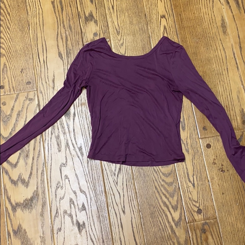 Backless shirt - Picture 2 of 2